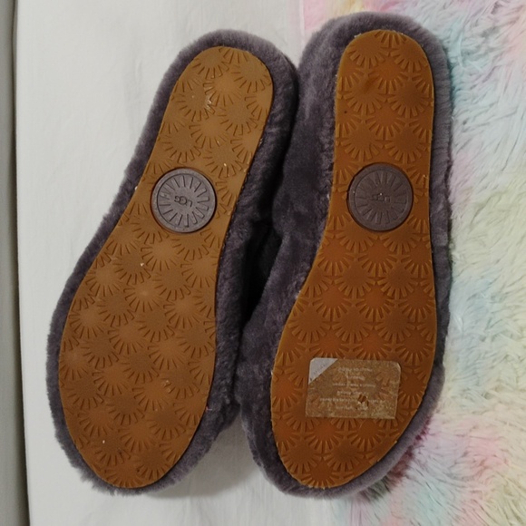 NWOT Authentic UGG Fluff Yeah Fuzzy Slippers Sz.10 Never Worn (X-107 CRATE) - Picture 9 of 12